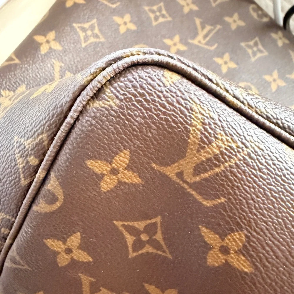 Louis Vuitton Monogram Tote in Brown and Tan - Picture 7 of 8